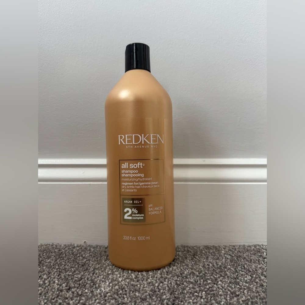 Redken All Soft Shampoo 33.8oz